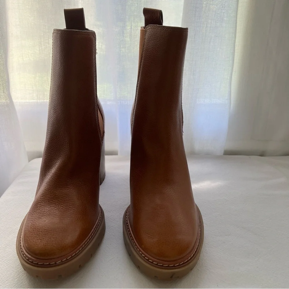Tory Burch Chelsea 70mm Lug Sole Bootie in Camel - Picture 4 of 11